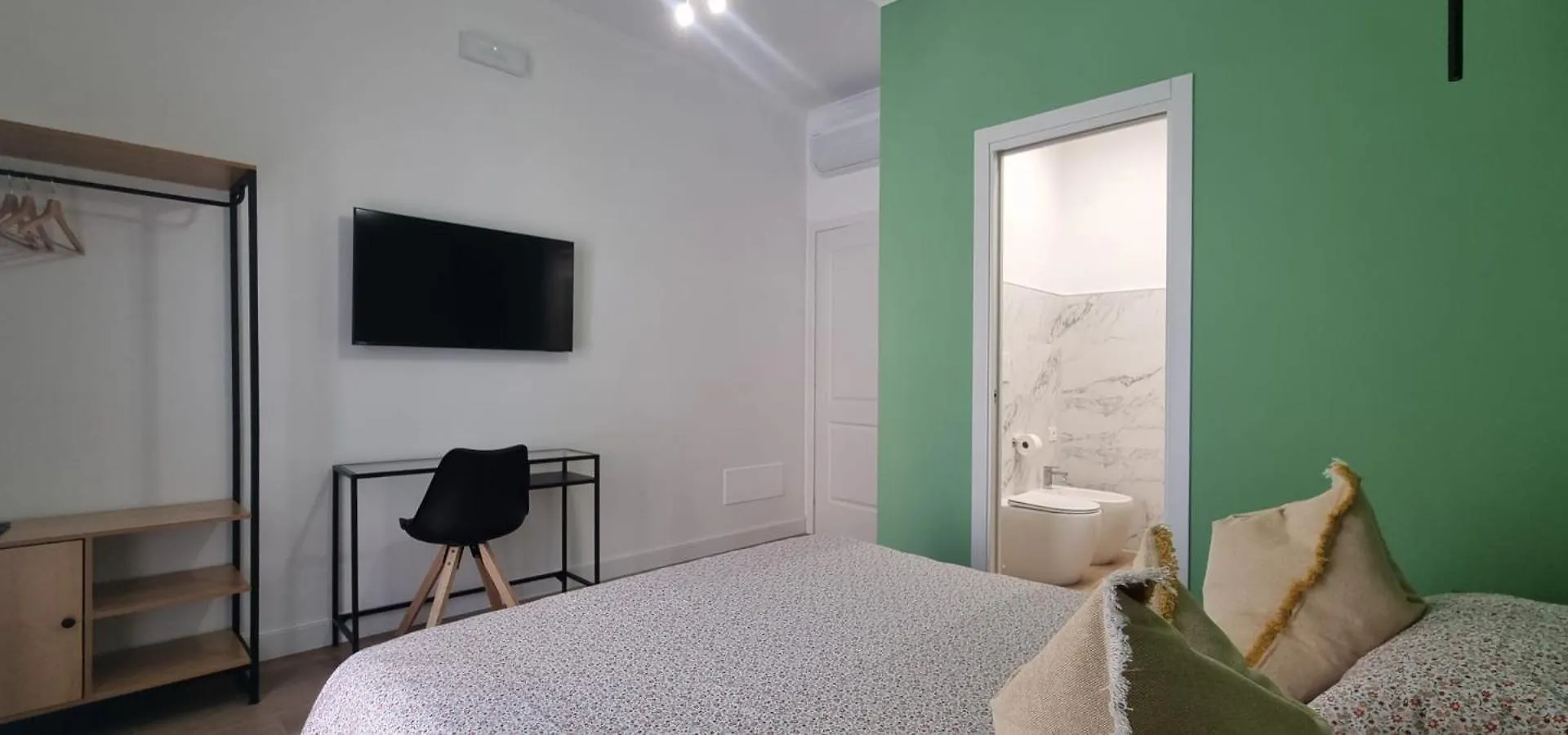 Rome Park Apartment 0*,